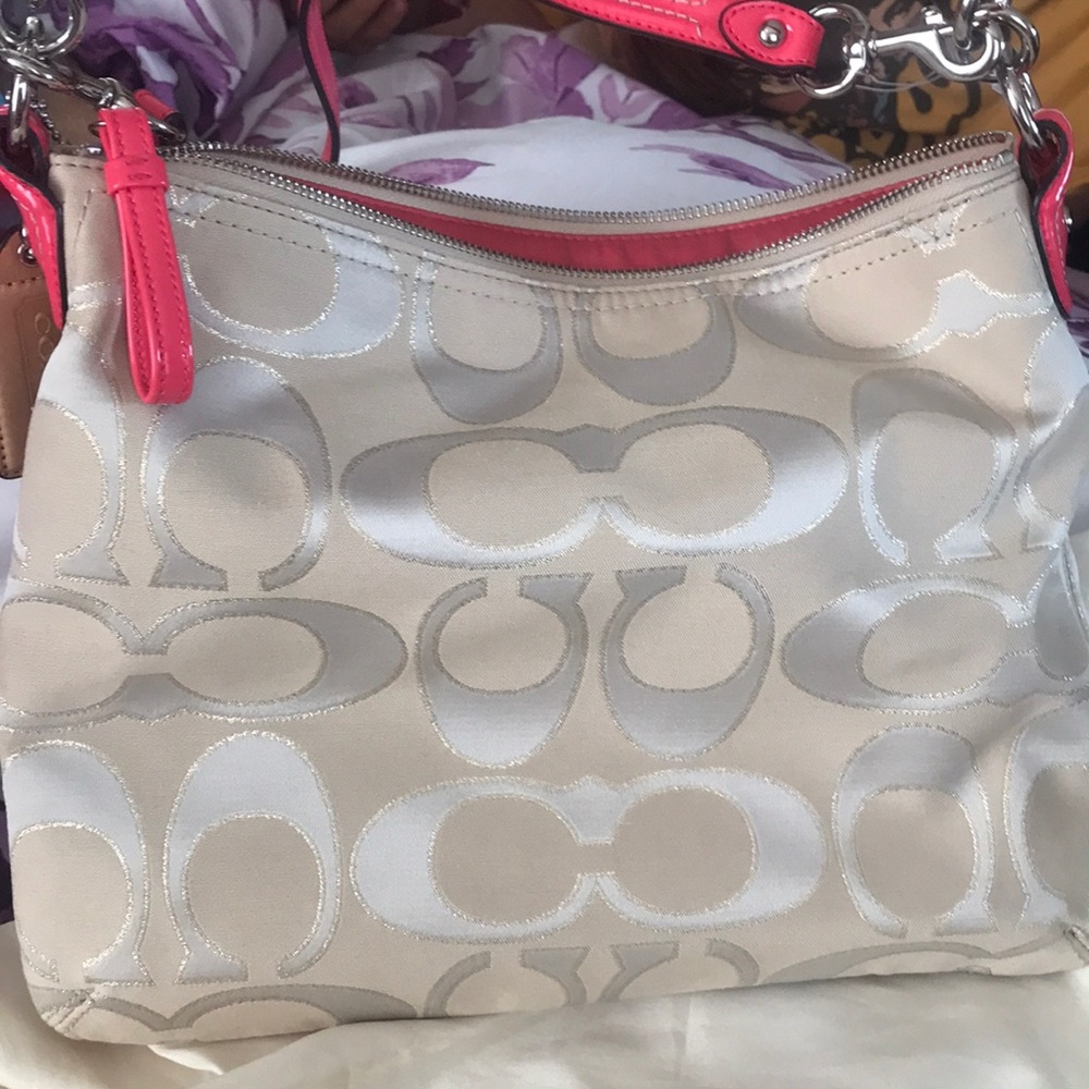 Never worn* COACH crossbody messenger. - Picture 2 of 5